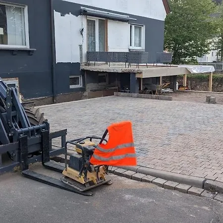 Anbindung In Den Nationalpark Eifel Fuer 6 Personen Und Max 2 Hunde Inklusive Terrasse Schleiden