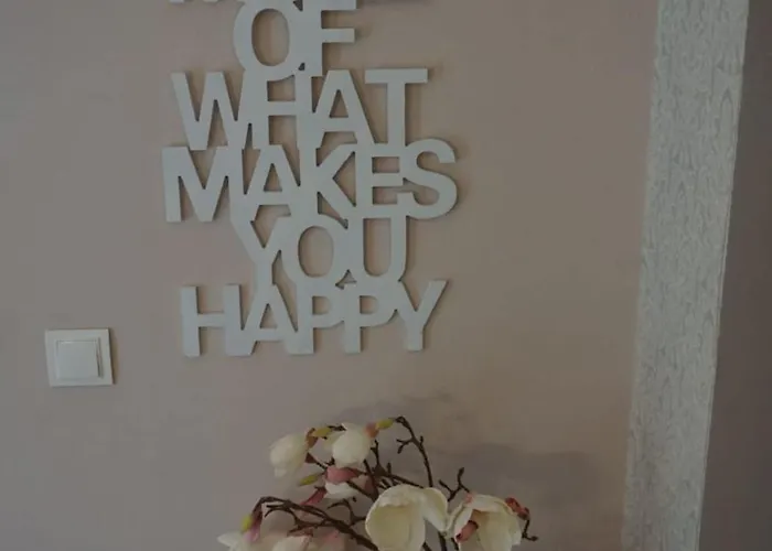 Anbindung In Den Nationalpark Eifel Fuer 6 Personen Und Max 2 Hunde Inklusive Terrasse Daire Schleiden