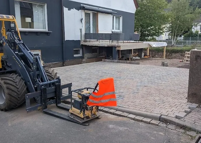 Anbindung In Den Nationalpark Eifel Fuer 6 Personen Und Max 2 Hunde Inklusive Terrasse Schleiden