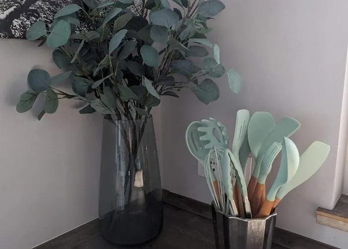 Anbindung In Den Nationalpark Eifel Fuer 6 Personen Und Max 2 Hunde Inklusive Terrasse Daire Schleiden